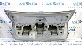 Крышка багажника VW Jetta 19-24 серебро LB9Z, тычка, вмятина