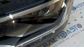 Фара передняя левая VW Jetta 19-26 в сборе LED