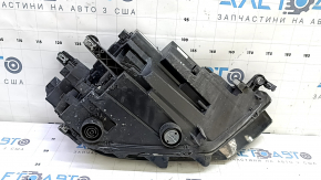 Фара передняя левая VW Jetta 19-26 в сборе LED