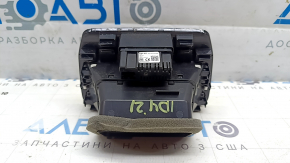 Дефлектор воздуховода центральной консоли Volkswagen ID.4 21-22 с USB hub, глянец, черный