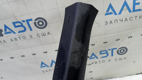 Ornamente prag interior față dreapta pentru Toyota Prius V 15-17, negru, zgârieturi