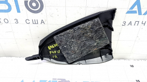 Накладка центральной консоли передняя правая Toyota Prius V 15-17 черная, царапины