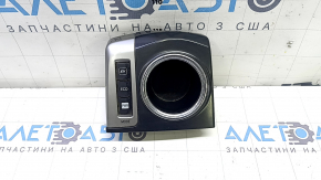 Подстаканник с кнопками Toyota Prius V 15-17 царапины