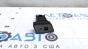 Кнопка parking Toyota Prius V 12-17потерта
