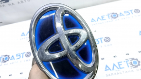 Эмблема значок переднего бампера Toyota Prius V 12-17 песок