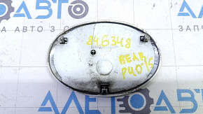 Эмблема Toyota двери багажника Toyota Prius V 12-17 царапины