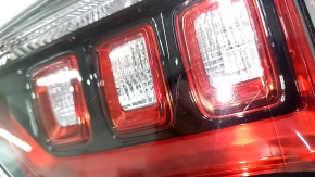 Фонарь внутренний крышка багажника правый Jeep Compass 17-26 галоген, царапины