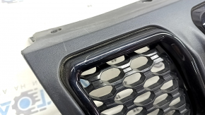 Решетка радиатора grill Jeep Compass 22-26 в сборе 3 части, черные глянец вставки, царапины