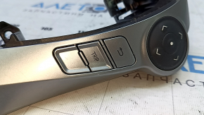 Кнопки управления на руле правые Toyota Prius V 15-17 тип 2, потертости