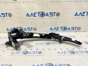 Крепление переднего бампера под фарой левое Audi Q3 15-18