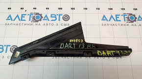 Накладка двери боковая задняя правая Dodge Dart 13-16 зад, потерта
