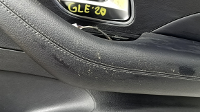 Обшивка двери карточка задняя правая Mercedes W167 GLE 350 450 20-26 кожа черная, с подсветкой нерабочей, подлокотник кожа черная, вставка под серое дерево, Burmester, без шторки, с ручкой, контакт с