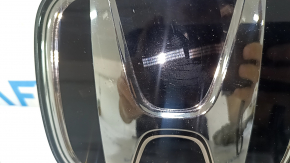 Эмблема решетки радиатора Honda CRV 23-26 под радар песок, царапины