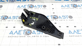 Накладка петли двери багажника левая Ford Escape MK4 20-26 под панораму, глянец, царапины