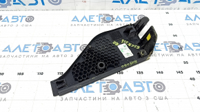 Накладка петли двери багажника правая Ford Escape MK4 20-26 под панораму, глянец, царапины