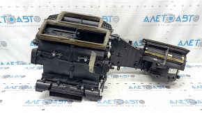 Corp de încălzire nud Alfa Romeo Stelvio 18-19