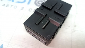 HEATER CONTROL MODULE Honda CRV 23-26 сломано крепление