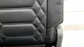 Заднее сидение правое Ford Escape MK4 23-26 без airbag, механическое, кожа черная, с перфорацией, примято