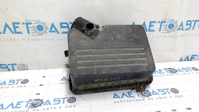 Верхняя крышка корпуса воздушного фильтра Toyota Camry v40 2.4 без расходомера, сломаны крепления