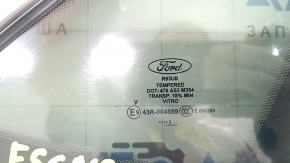 Форточка глухое стекло задняя правая Ford Escape MK4 20-26 тонировка, хром