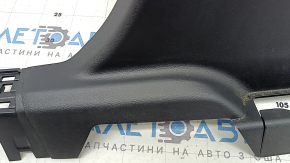 Накладка центральной стойки нижняя правая Nissan Rogue 21-26 черная S с заглушкой, царапины
