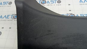 Обшивка двери багажника Nissan Rogue 21-26 черная US built, потерта, царапины