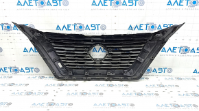 Решетка радиатора grill Nissan Rogue 21-23 без камеры, песок