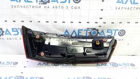 Фонарь правый Audi Q7 16-19 царапины