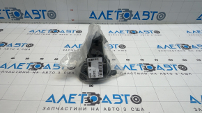 Кронштейн решетки радиатора верхний левый Mazda 6 18-21