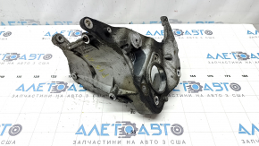 Кронштейн стартера BMW X5 F15 16-18 plug-in