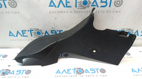 Накладка проема багажника Ford Focus mk3 11-18 4d правая, царапины