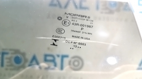 Стекло двери задней правой Jeep Cherokee KL 14-23 тонировка, царапины