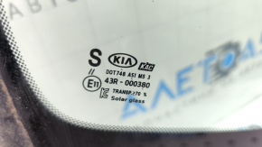 Лобовое стекло Kia Optima 16-18 песок