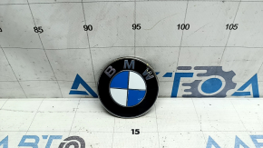 Эмблема логотип крышки багажника BMW 3 G20 19-26 примята
