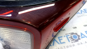 Фонарь верхний крыло правый Toyota Prius 50 19-22 отсутствует фишка, царапины
