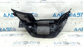 Поддон багажника задний правый Lexus NX200t NX300h 15-17 царапины