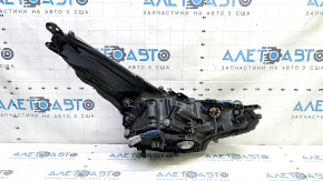 Фара передняя левая в сборе Toyota Prius 50 19-22 LED, сломано крепление