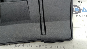 Накладка проема багажника Honda Clarity 18-21 черная, царапины, потерта, побелел пластик, надломаны крепления