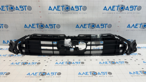 Кронштейн решетки радиатора grill Audi A6 C8 19-23