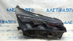 Far dreapta față Lexus NX200t NX300h 15-17 LED, trei lentile, nisip, zgârieturi, urme de zgârieturi