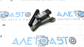 Датчик наклона кузова передний правый BMW X5 F15 14-18 с тяжкой