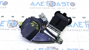 Suportul ventilatorului de pe spătarul scaunului pasagerului din partea superioară a unui Ford Fusion mk5 13-20 are defect.