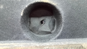 Protecția partea dreaptă a caroseriei pentru Lexus NX200t NX300 NX300h 15-21 este îndoită, are rupturi și este uzată.