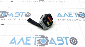 Фишка на блок ECU компьютер двигателя Audi Q8 19-20 3.0T MHEV черная