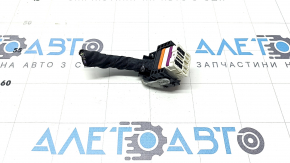 Фишка на блок ECU компьютер двигателя Audi Q8 19-20 3.0T MHEV белая