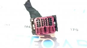 Фишка на блок ECU компьютер двигателя Audi Q8 19-20 3.0T MHEV фиолетовая