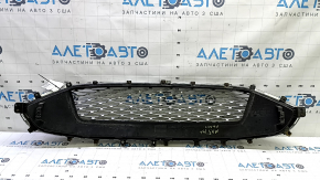 Решетка радиатора grill в сборе с обрамлением Ford Fusion mk5 19-20 хром, titanium, песок, обломан болт