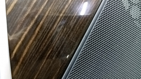 Обшивка двери карточка задняя левая BMW X5 G05 19-23 кожа schwarz/Canberra-Beige без шторки, вставка под дерево Fineline Stripe, подлокотник кожа бежевая, с ручкой и накладками, с подсветкой, царапины