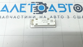 Плафон подсветки водительского сидения BMW X5 G05 19-22