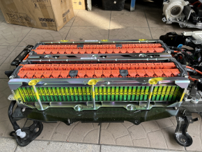 Аккумуляторная батарея ВВБ в сборе Ford Fusion mk5 13-20 hybrid 60к, 280 В, погнуты крепления корпуса